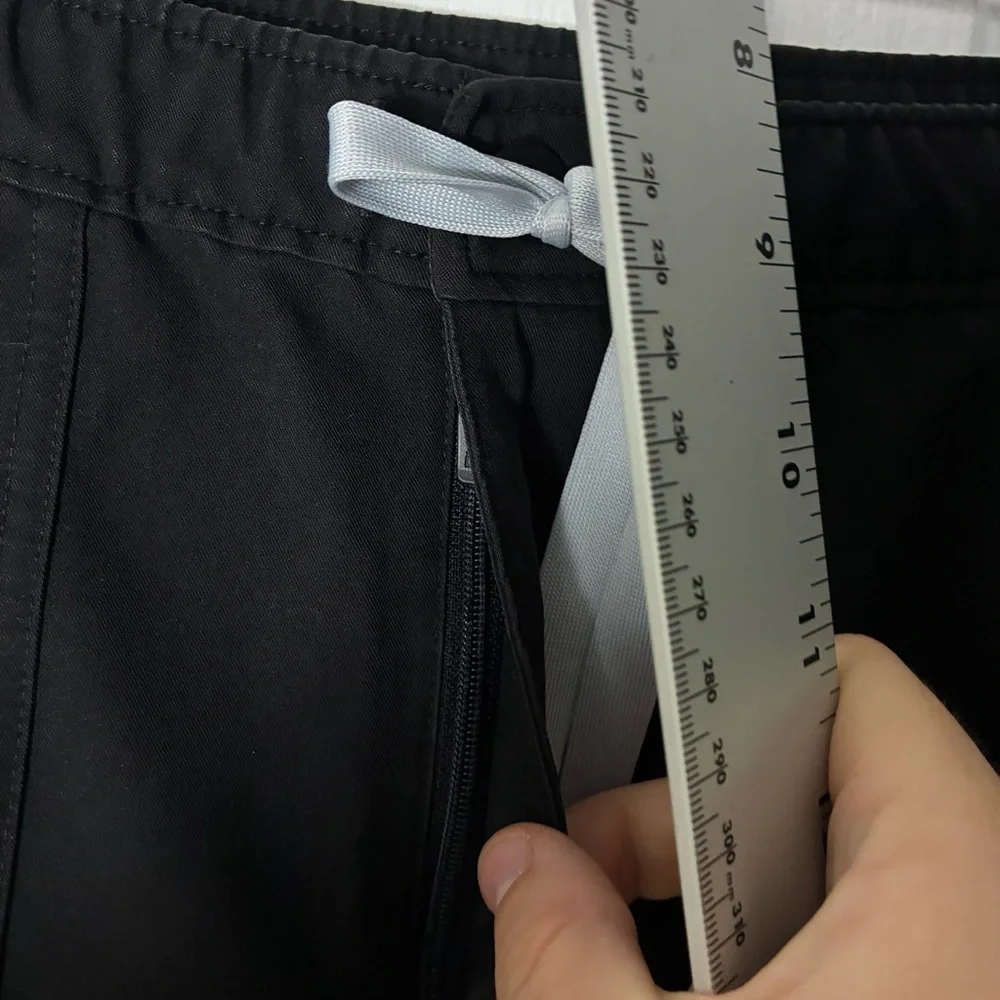 Figs Cairo Cargo Scrub Pants Men's Zipper Fly Button Closure 9 Pockets Black M
